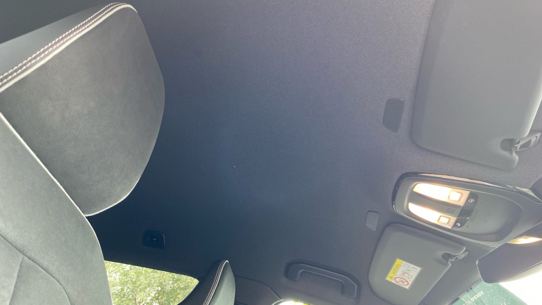 Volvo XC40 2.0 B3P Plus Dark 5dr Auto Petrol Estate